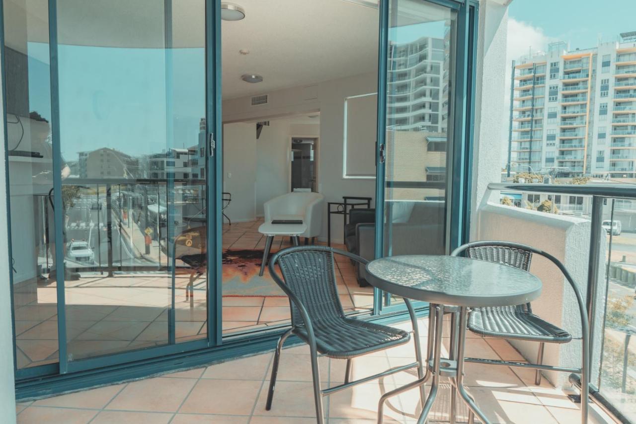 La Promenade Aparthotel Caloundra Bagian luar foto
